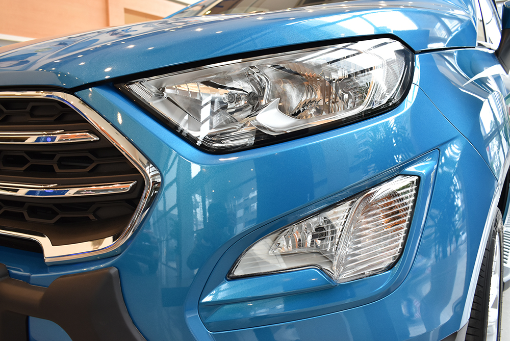 Đèn pha Halogen mới rất ấn tượng Đèn pha Halogen mới rất ấn tượng